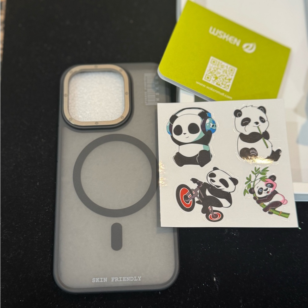 Wished Creative iPhone 15 pro MagSafe case , NIB 🍝🍝